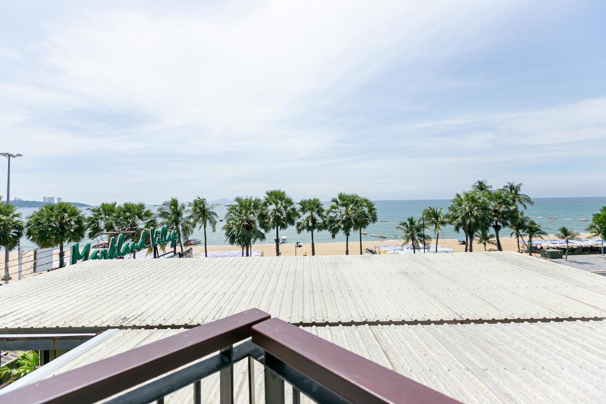 The Bedrooms Hostel Pattaya Dış mekan fotoğraf