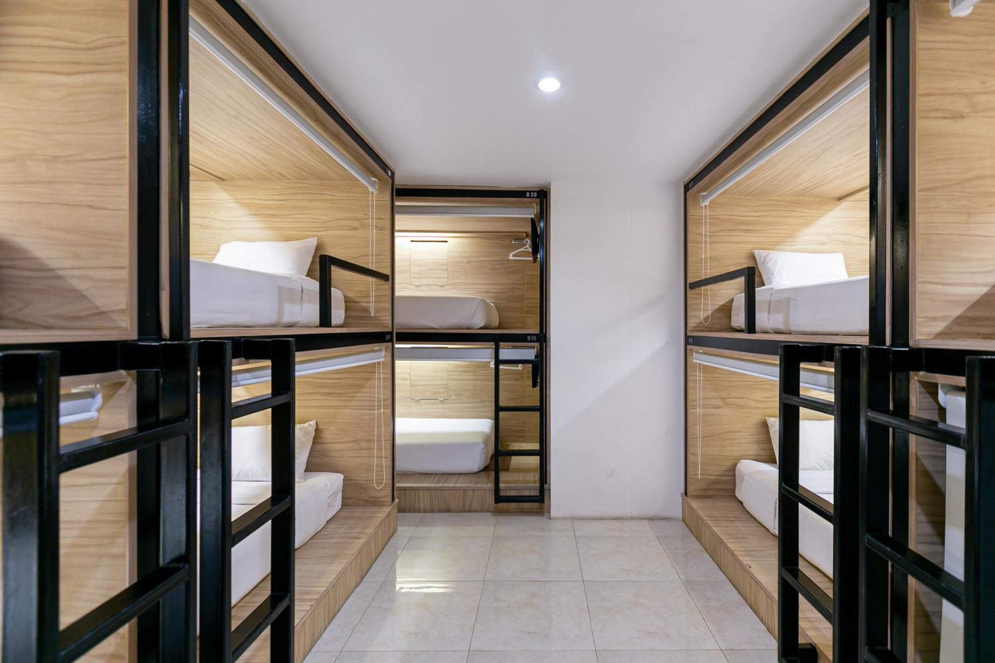The Bedrooms Hostel Pattaya Dış mekan fotoğraf