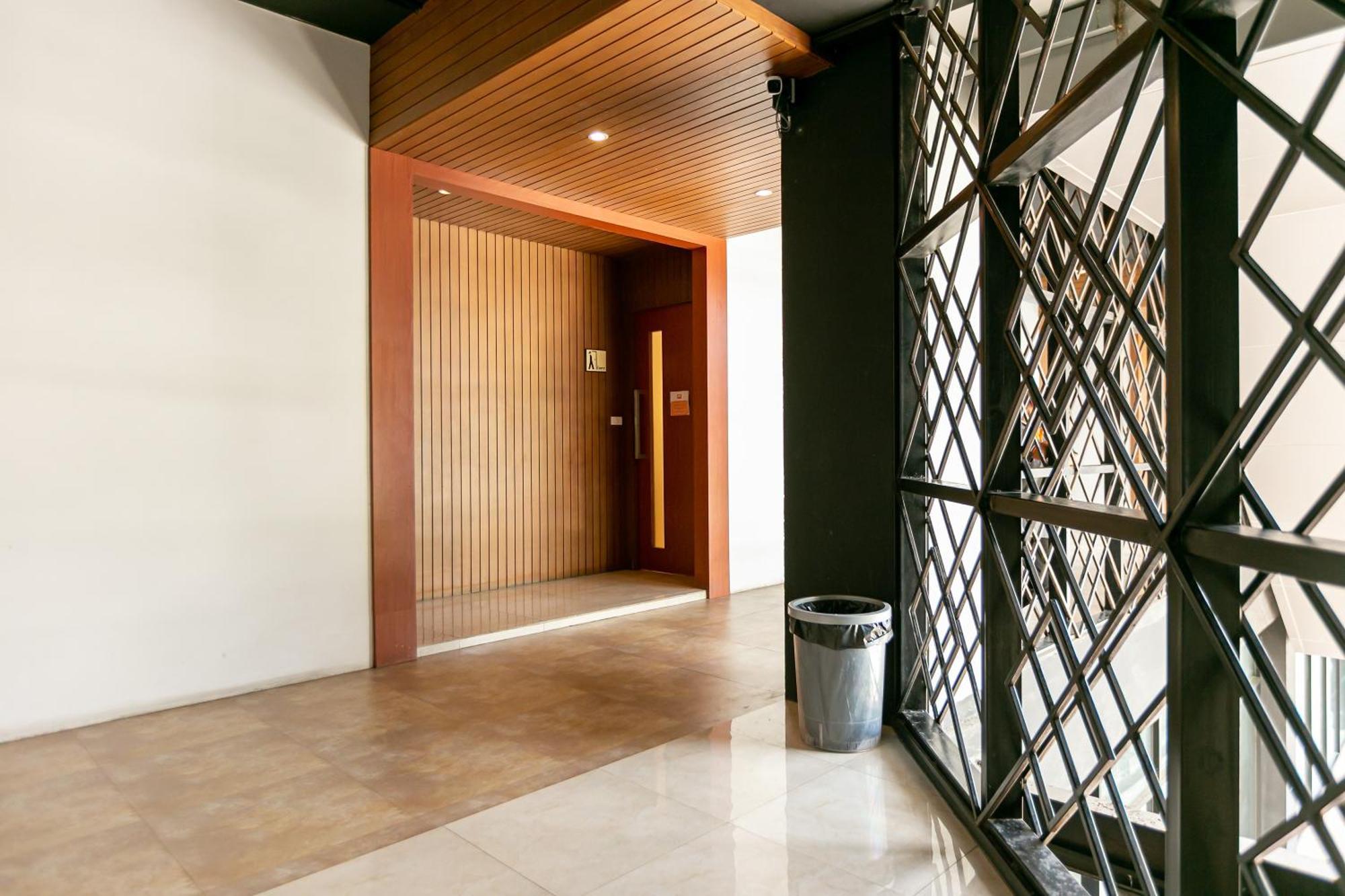 The Bedrooms Hostel Pattaya Dış mekan fotoğraf