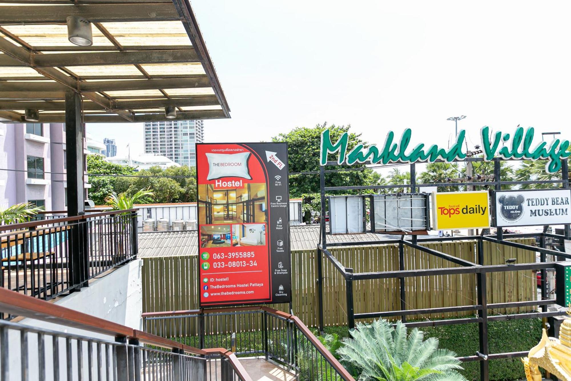The Bedrooms Hostel Pattaya Dış mekan fotoğraf