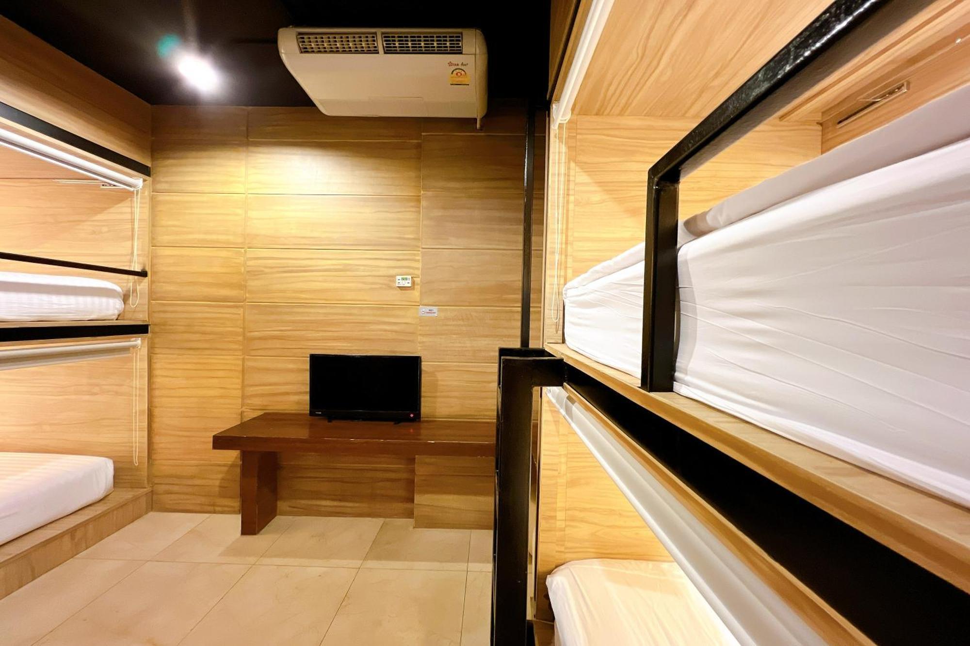 The Bedrooms Hostel Pattaya Dış mekan fotoğraf