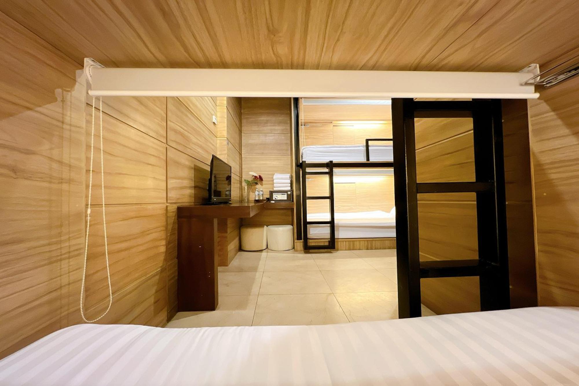 The Bedrooms Hostel Pattaya Dış mekan fotoğraf