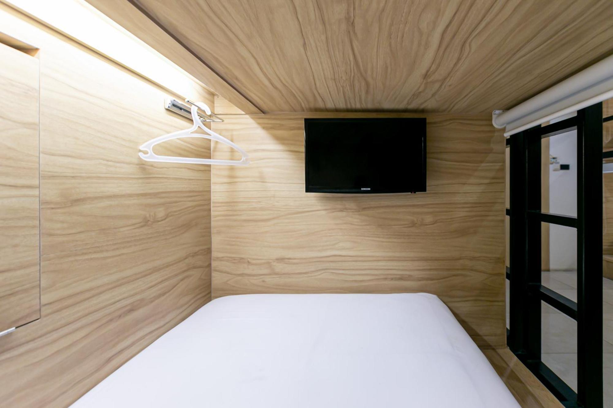 The Bedrooms Hostel Pattaya Dış mekan fotoğraf
