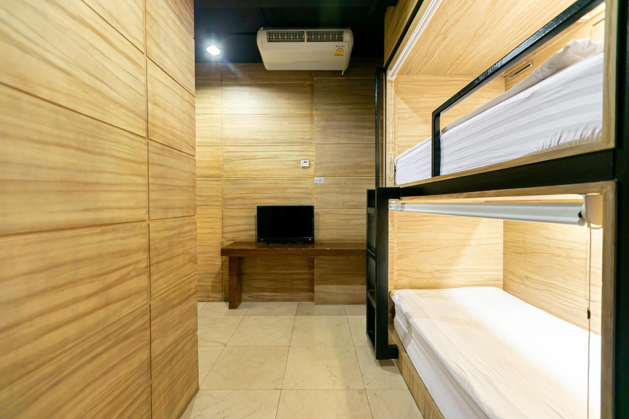 The Bedrooms Hostel Pattaya Dış mekan fotoğraf